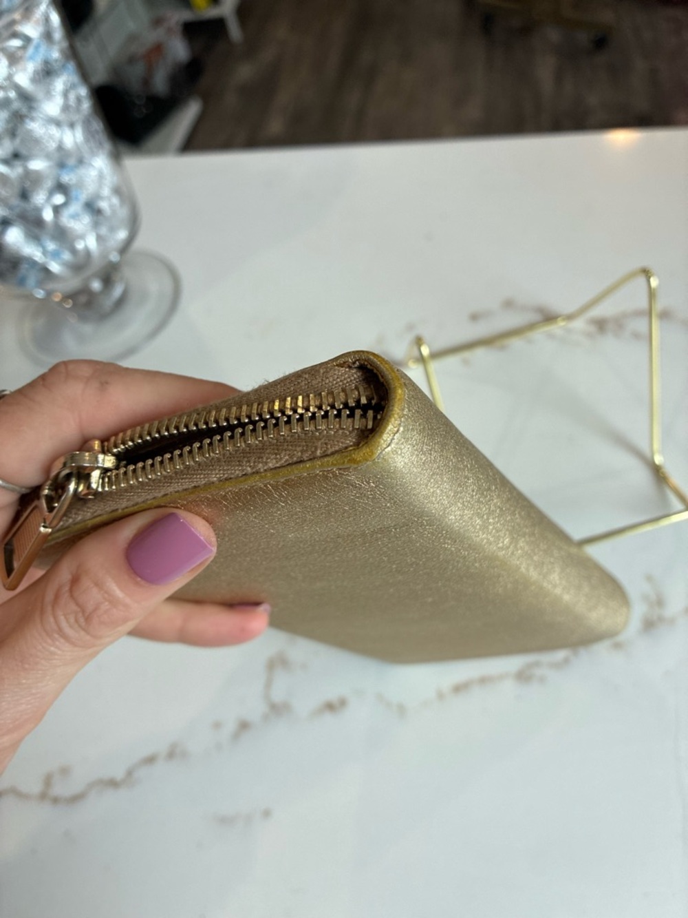Yves Saint Laurent Metallic Gold Zip-Around Postcard Wallet - Picture 2 of 4